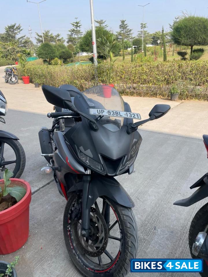Thunder Grey Yamaha YZF R15 V3 Thunder Grey Yamaha YZF R15 V3