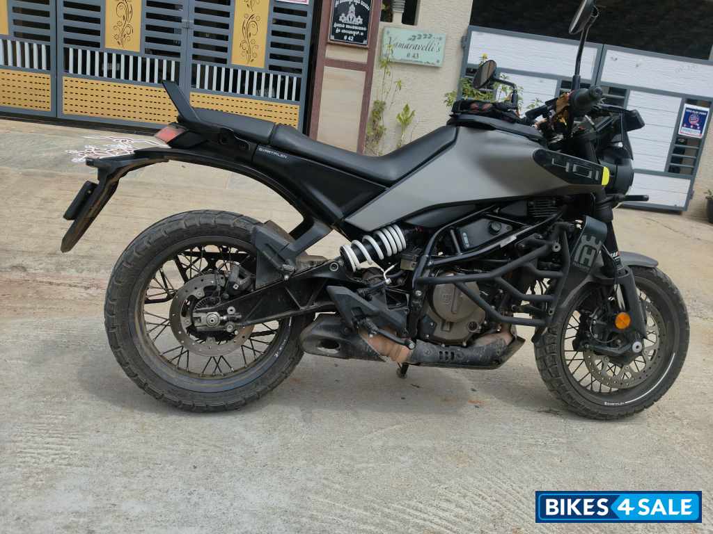 Dark Ash Green Husqvarna Svartpilen 401 2024 Dark Ash Green Husqvarna Svartpilen 401 2024