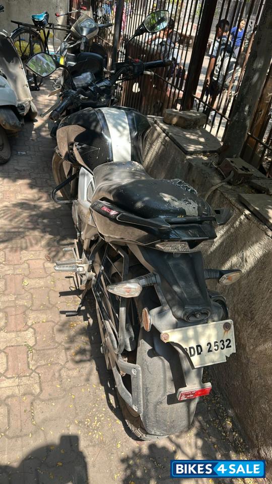 Black TVS Apache RTR 160 4V Black TVS Apache RTR 160 4V