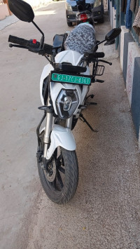 Revolt RV 400
