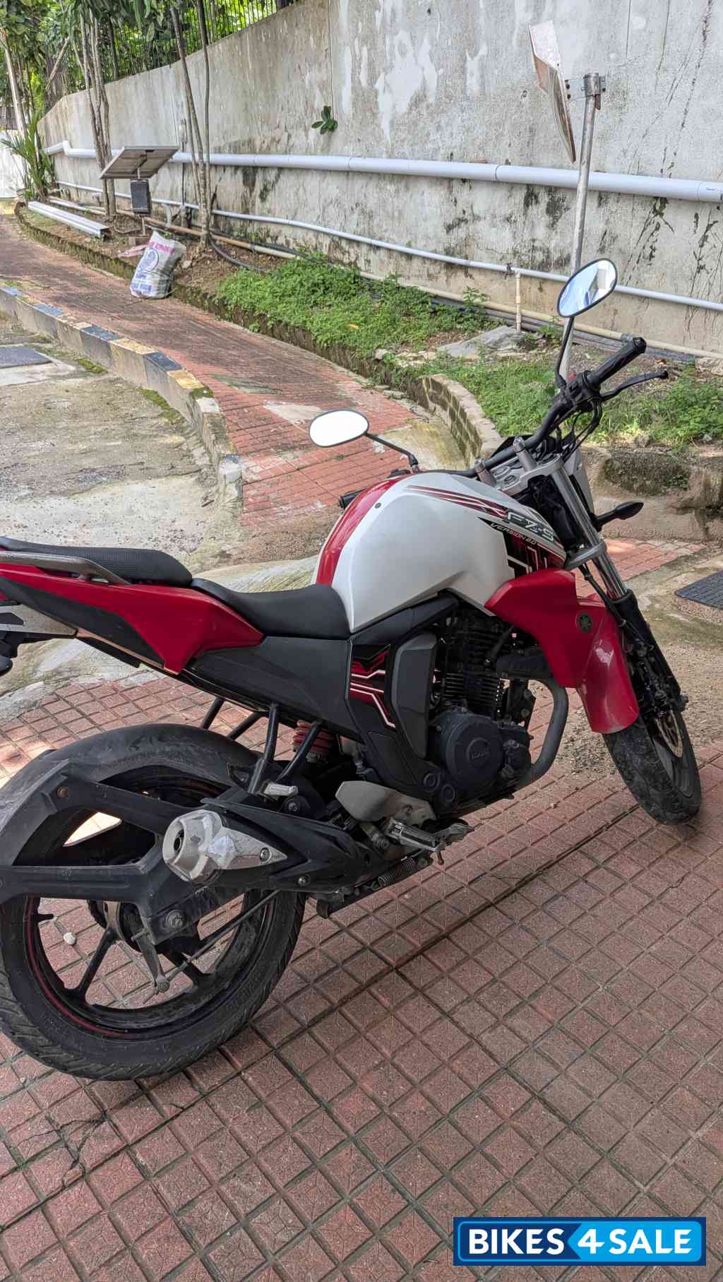 Yamaha FZ-S FI V2