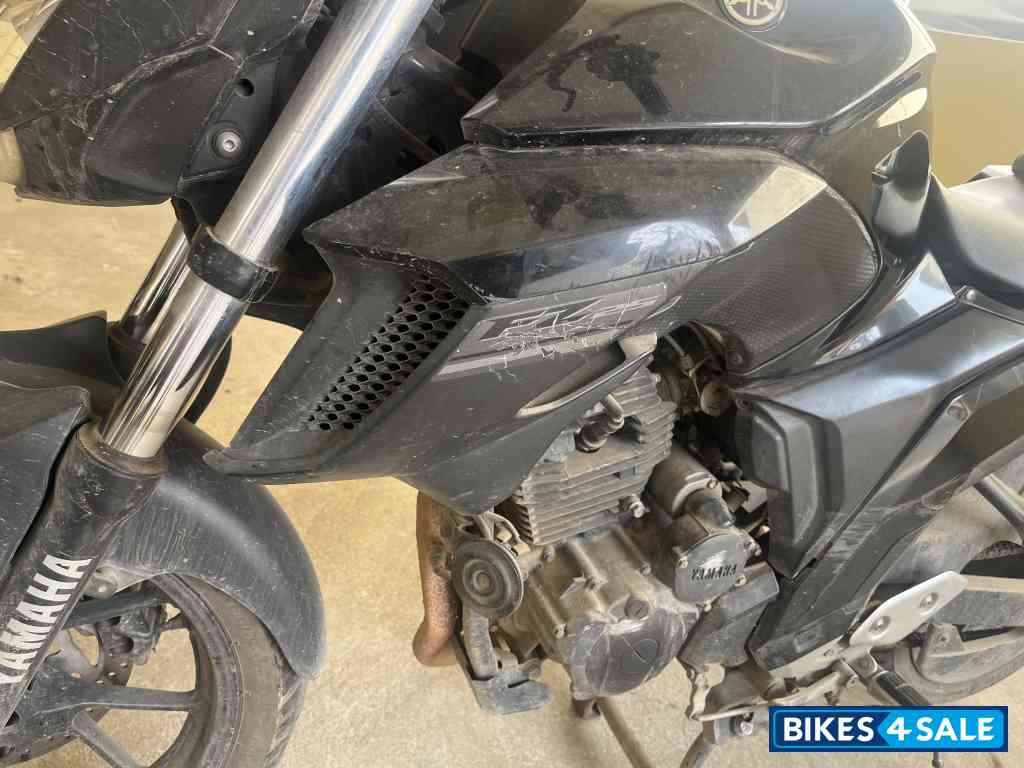 Black Yamaha FZ 25 BS6 Black Yamaha FZ 25 BS6