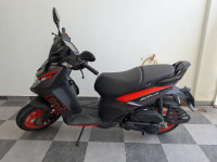 Red And Grey Aprilia SR 175 hp.e
