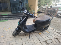 Jet Black Ola S1 Pro