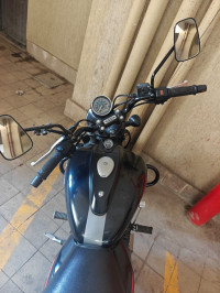 Bajaj Avenger Street 220