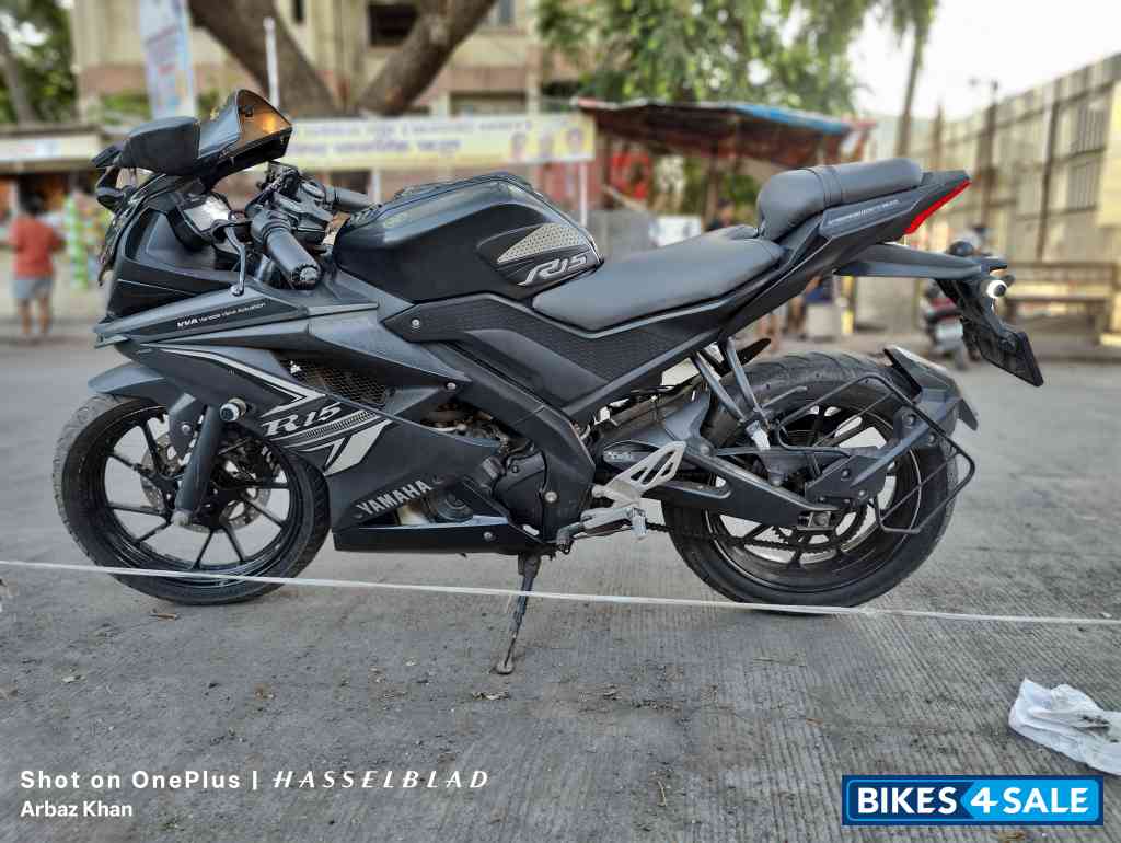 Dark Knight Edition Yamaha YZF R15 V3
