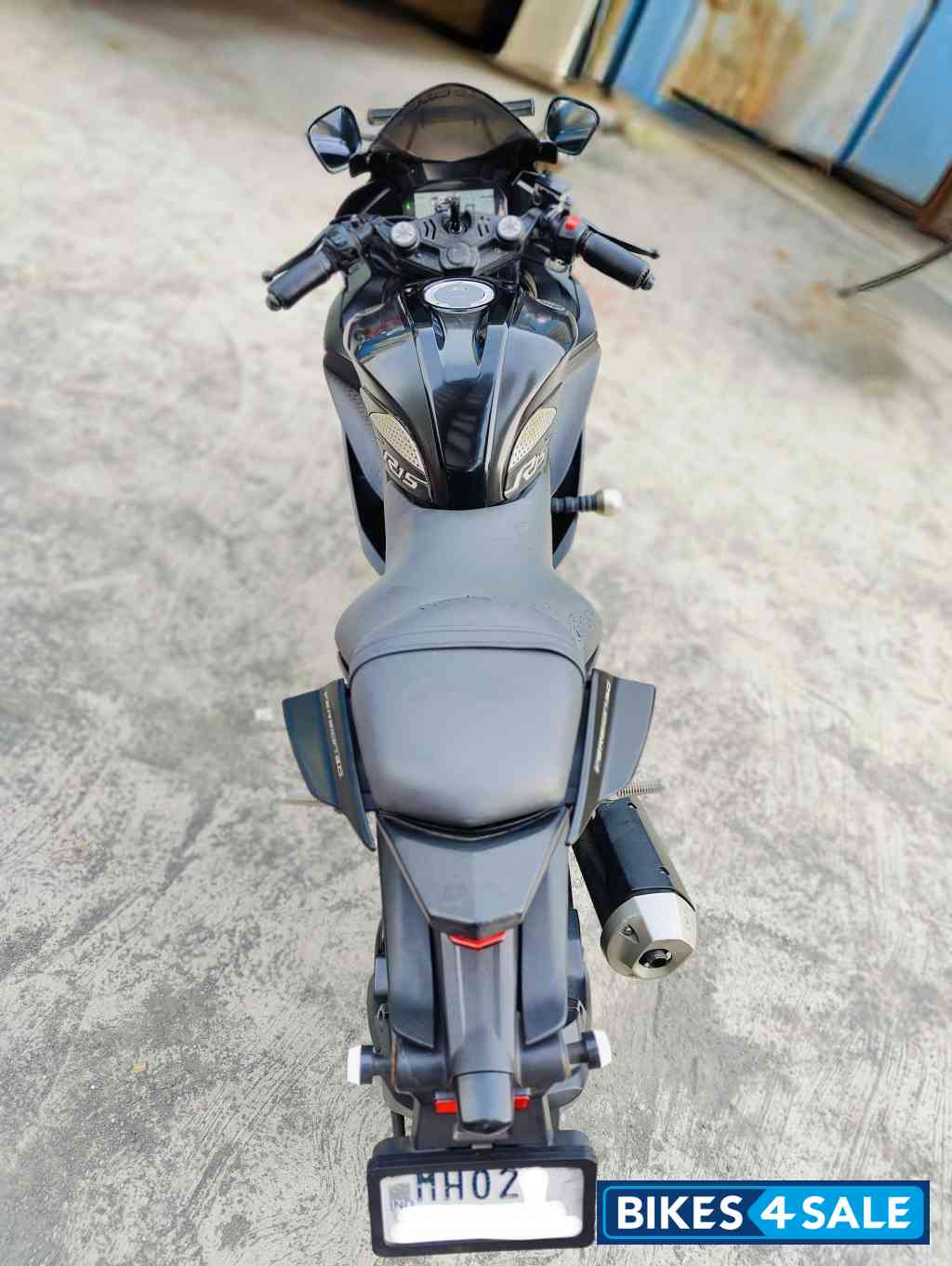 Dark Knight Edition Yamaha YZF R15 V3