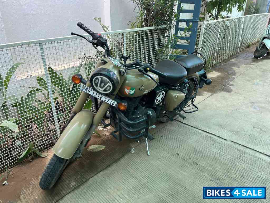 Royal Enfield Classic Desert Storm