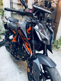 KTM Duke 390 2025