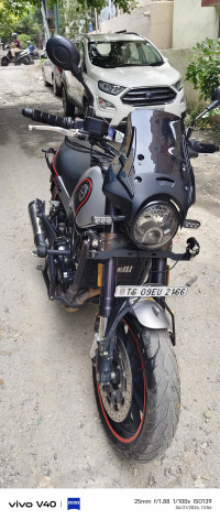 Grey Benelli Leoncino 500 BS6