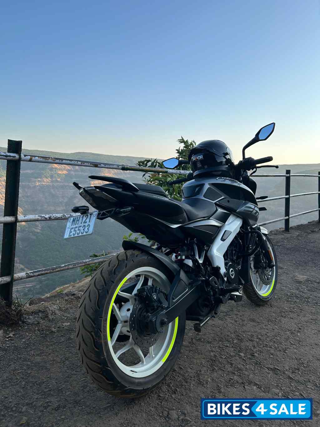 Bajaj Pulsar NS 200 BS6 Bajaj Pulsar NS 200 BS6