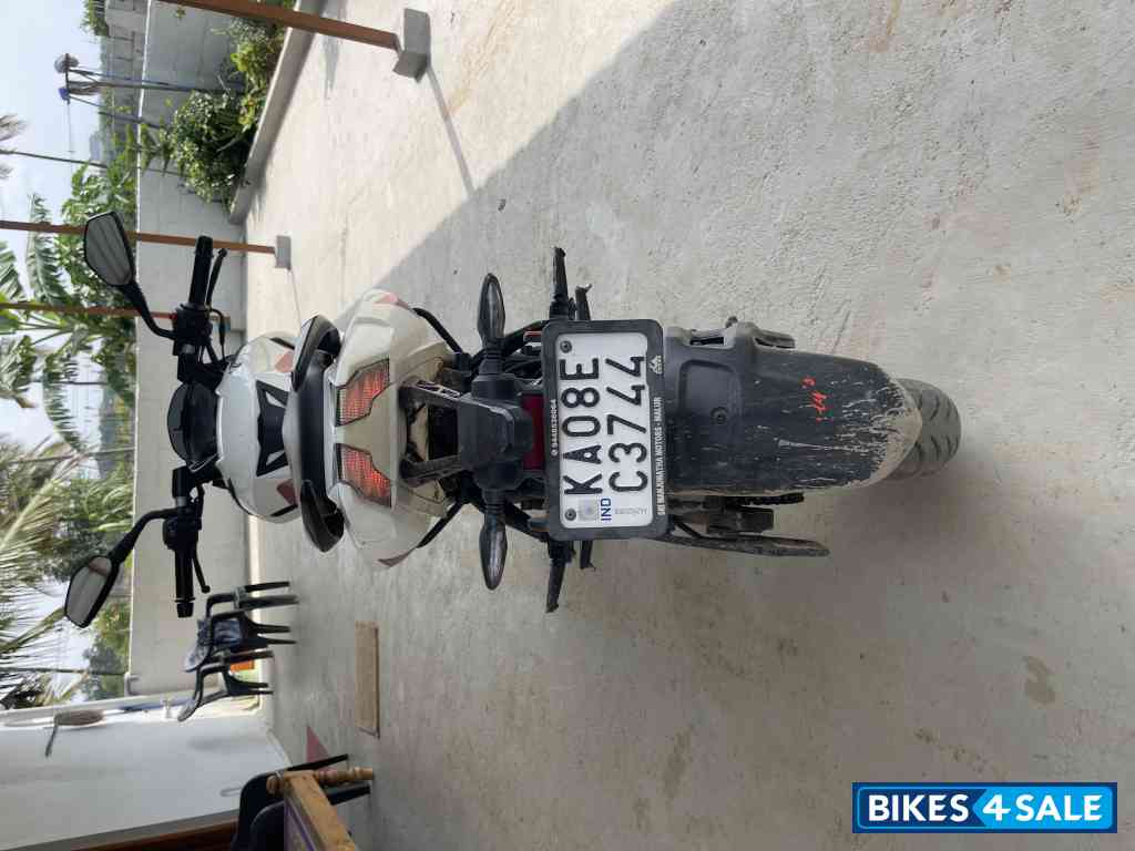 Bajaj Pulsar NS 200 2024 Bajaj Pulsar NS 200 2024