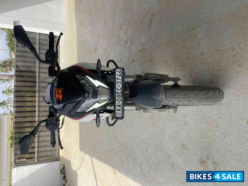 Bajaj Pulsar NS 200 2024 Bajaj Pulsar NS 200 2024
