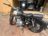 Black Royal Enfield Classic 350