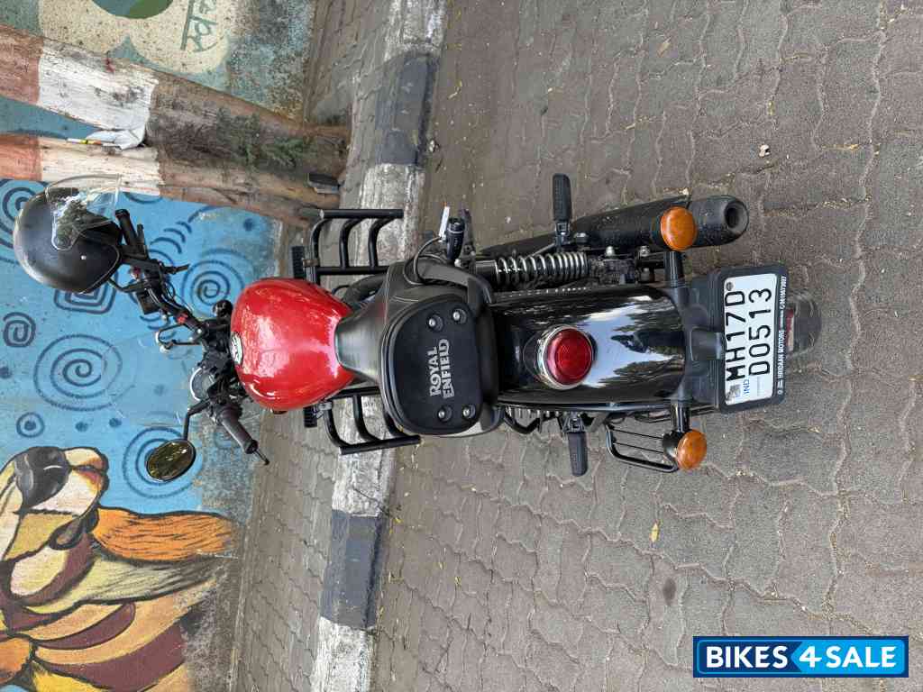 Red Royal Enfield Meteor 350 Fireball