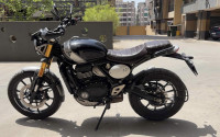 Phantom Black Triumph Scrambler 400 X