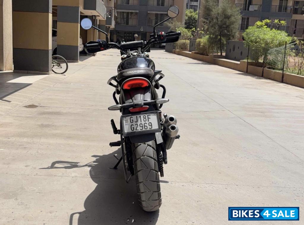 Phantom Black Triumph Scrambler 400 X Phantom Black Triumph Scrambler 400 X