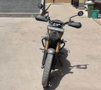 Phantom Black Triumph Scrambler 400 X