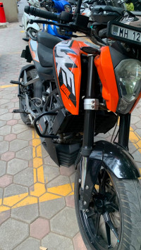KTM Duke 200