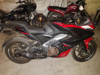 Bajaj Pulsar RS 200