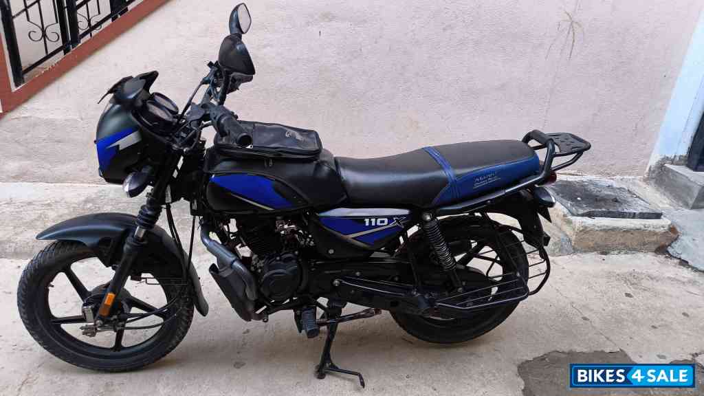 Blue Bajaj CT110X