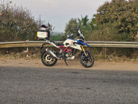 Part White BMW G 310 GS