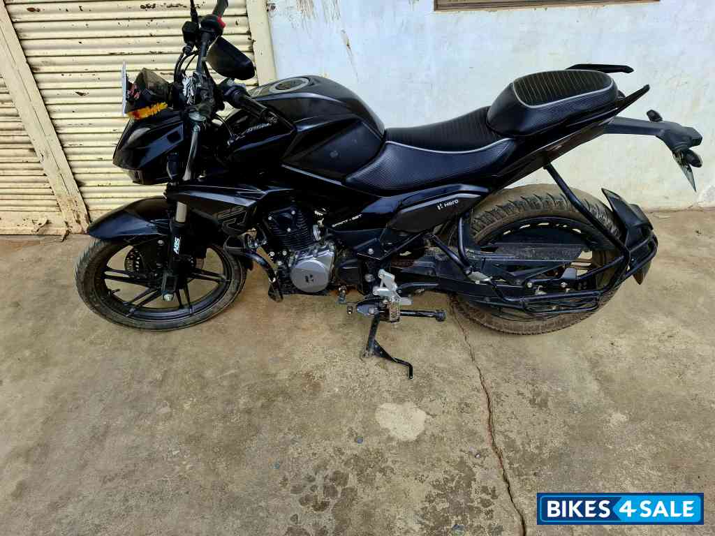 Black Hero Xtreme 125R