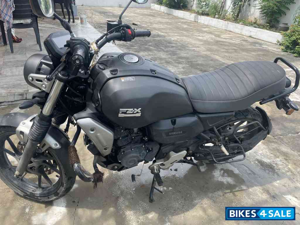 Yamaha FZ-X Hybrid