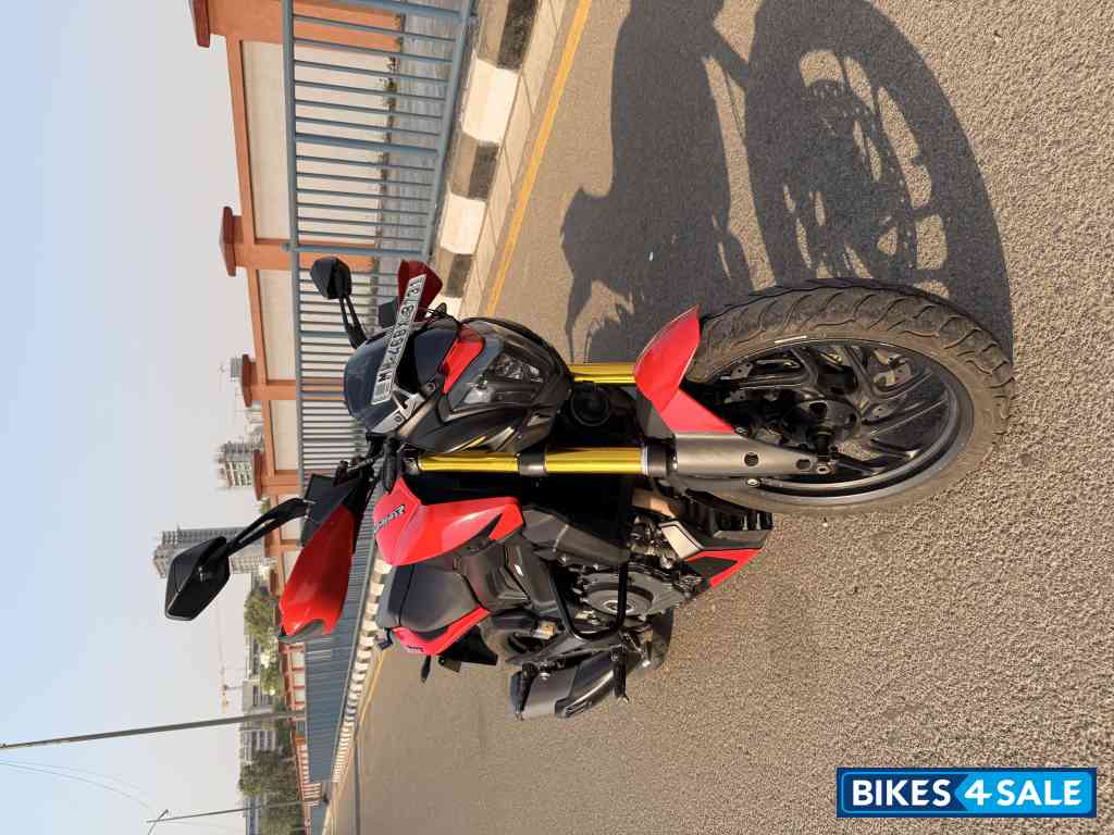 Bajaj Dominar 250
