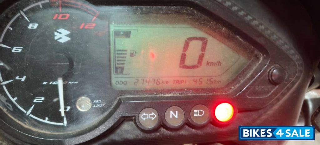 Bajaj Pulsar 125 Neon