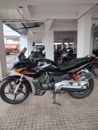 Black Hero Karizma R
