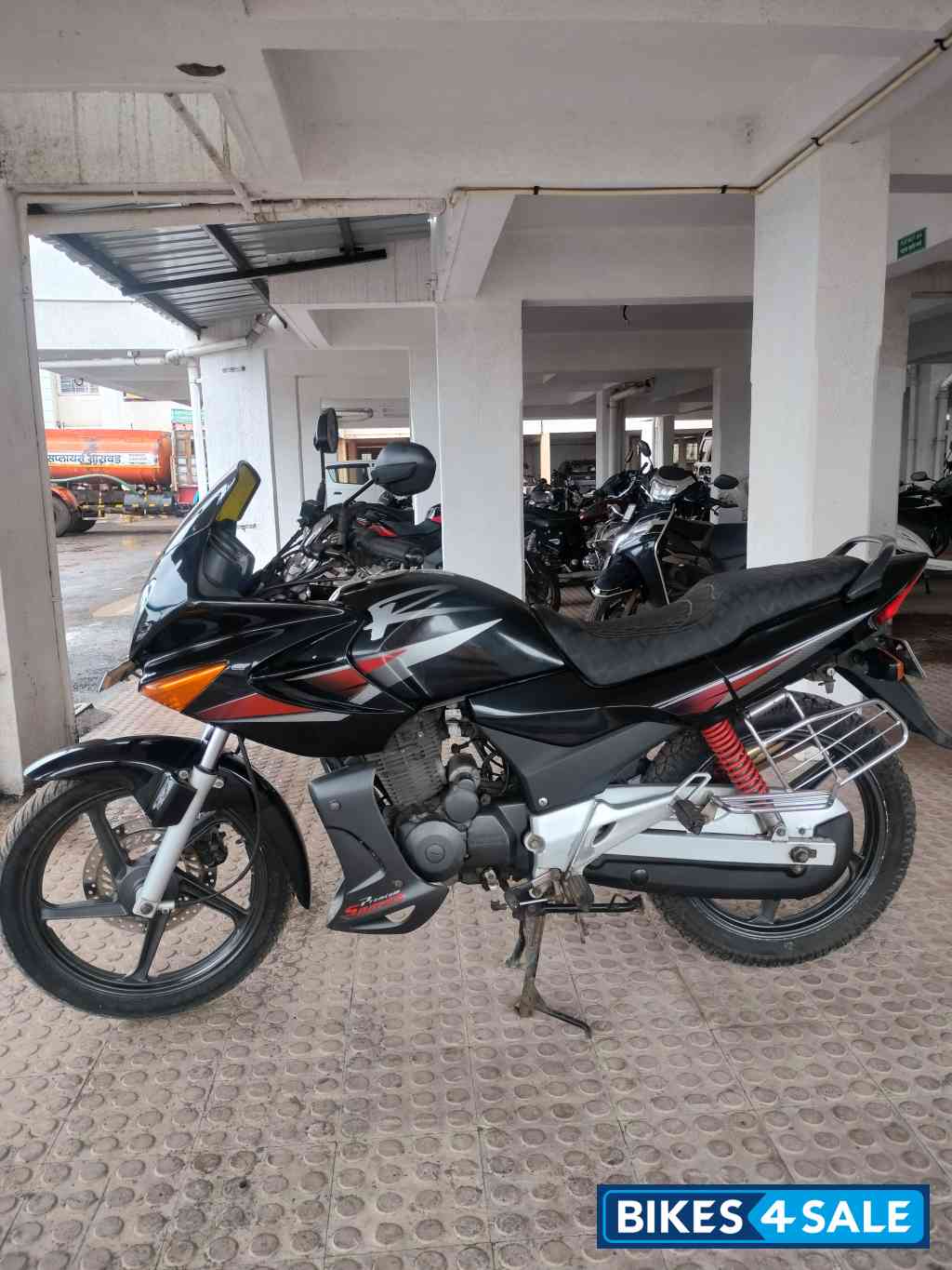 Black Hero Karizma R Black Hero Karizma R