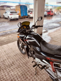 Black Hero Karizma R