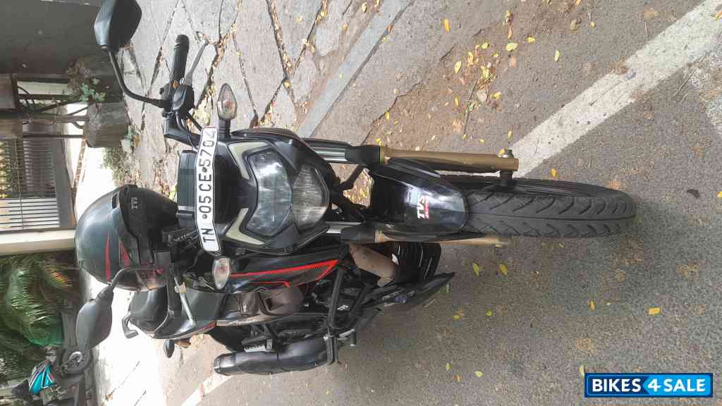 TVS Apache RTR 200 4V TVS Apache RTR 200 4V