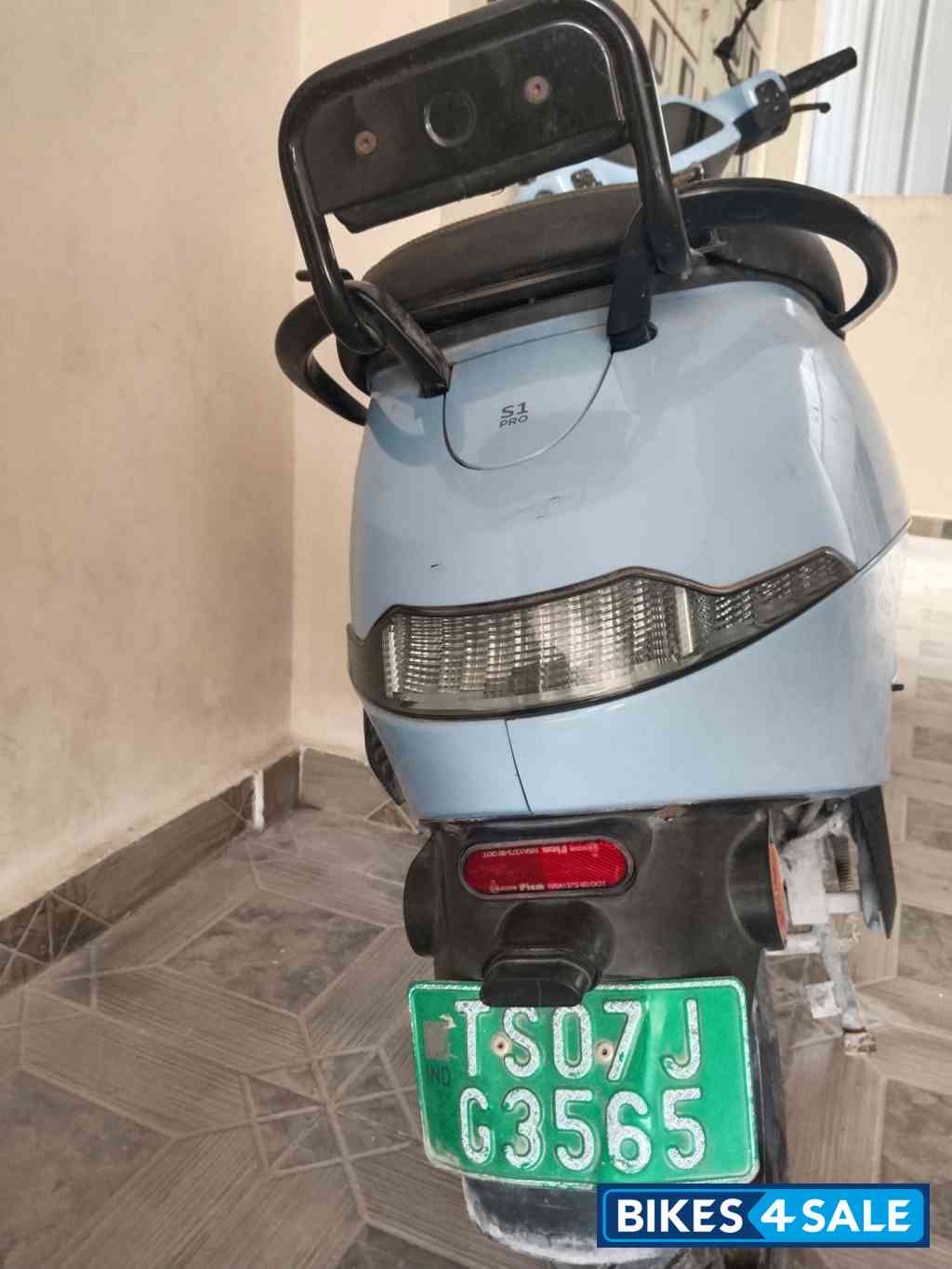 Ola S1 Pro Ola S1 Pro