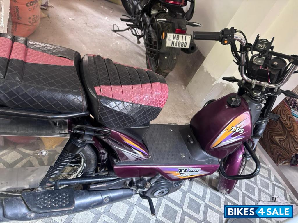 Purple TVS XL 100 Heavy Duty Purple TVS XL 100 Heavy Duty