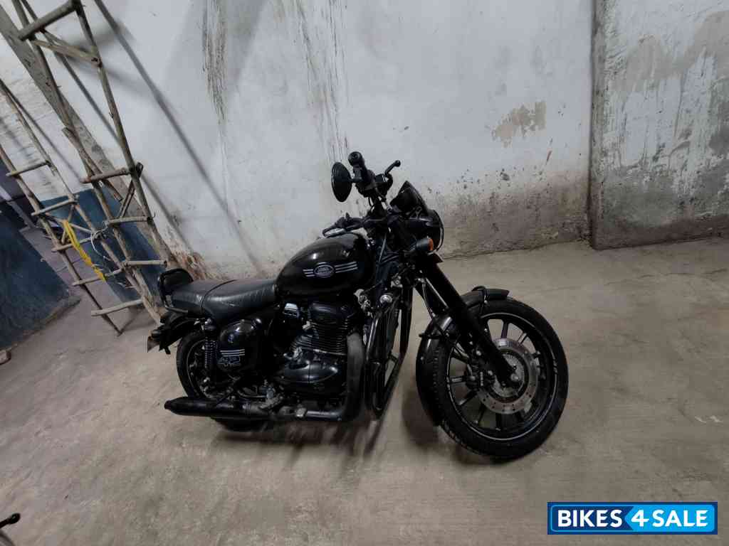 Jawa 42 Dual Tone