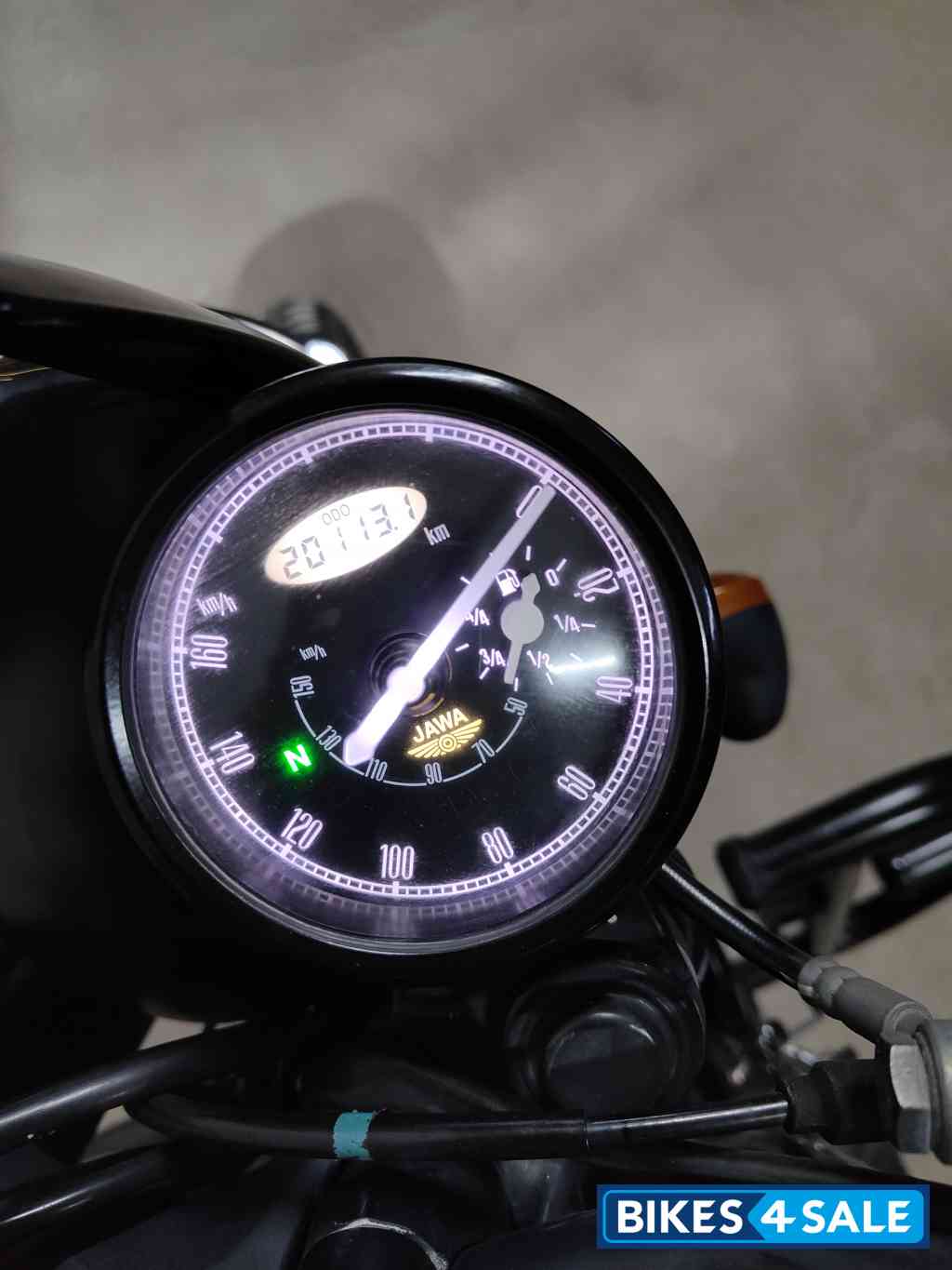 Jawa 42 Dual Tone