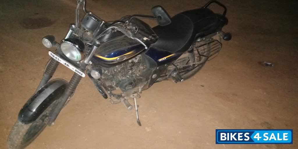 Blue Bajaj Avenger Street 150