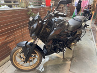 Bajaj Dominar 400