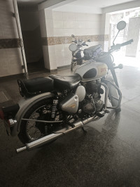 Royal Enfield Classic 350