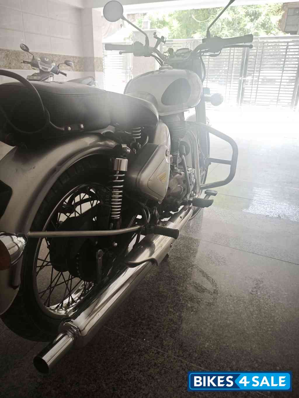 Royal Enfield Classic 350 Royal Enfield Classic 350