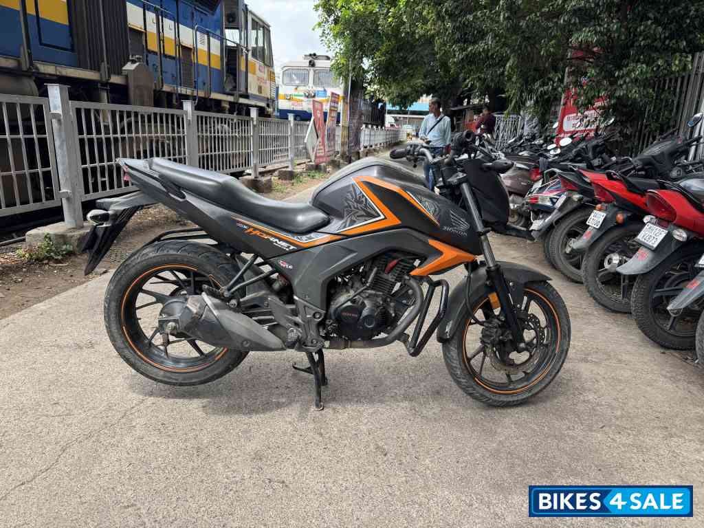 Honda CB Hornet 160R Honda CB Hornet 160R