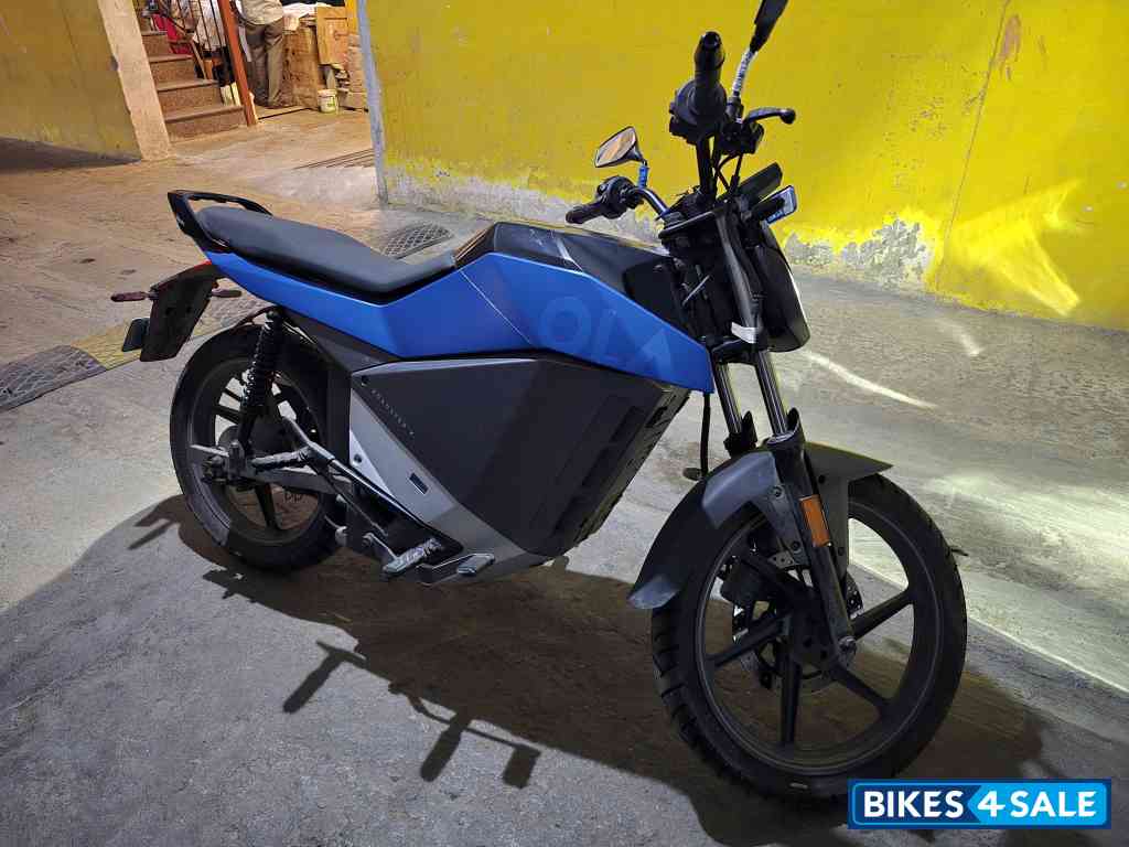 Ola Roadster X Plus 4.5kWh Ola Roadster X Plus 4.5kWh