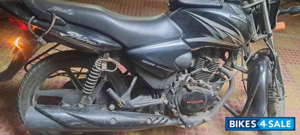 Black Honda Shine 125 Disc Black Honda Shine 125 Disc