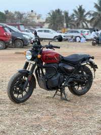 Royal Enfield Hunter 350 Metro