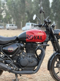 Royal Enfield Hunter 350 Metro