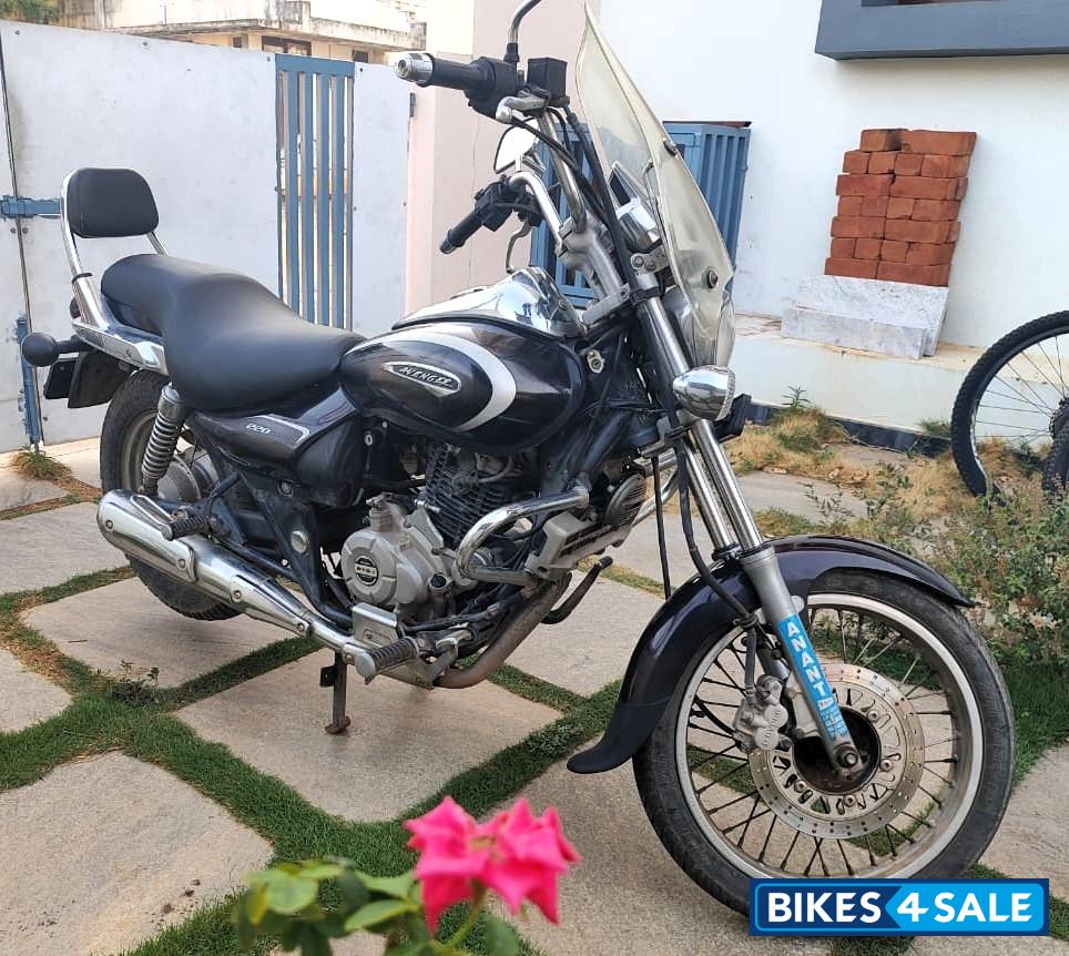 Bajaj Avenger Street 220