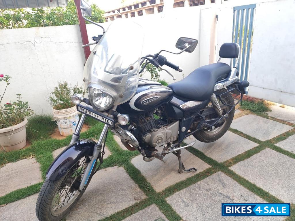Bajaj Avenger Street 220