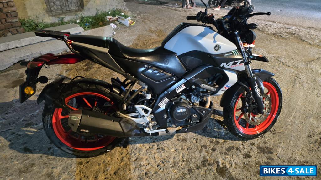 White And Orange Yamaha MT-15